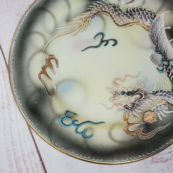 Vintage Hand Painted Japanese Moriage Black Dragon Ware Plate Saucer - Picture 3 of 11